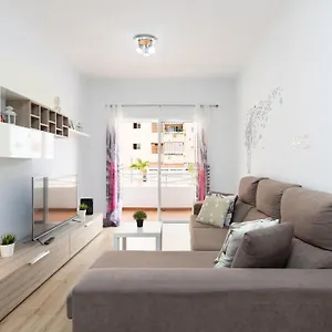 https://homelike-charming-caletillas-pool.in-canary-islands.com
